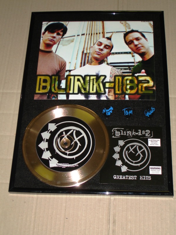 Blink 182 Hand Signed Autographed Picks x3 Great Gold Disc Frame